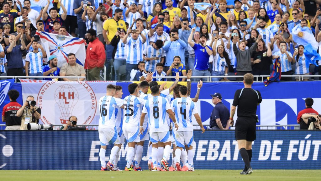 En su último cruce, Argentina venció a Ecuador en un amistoso pre-Copa América [Foto: Getty]